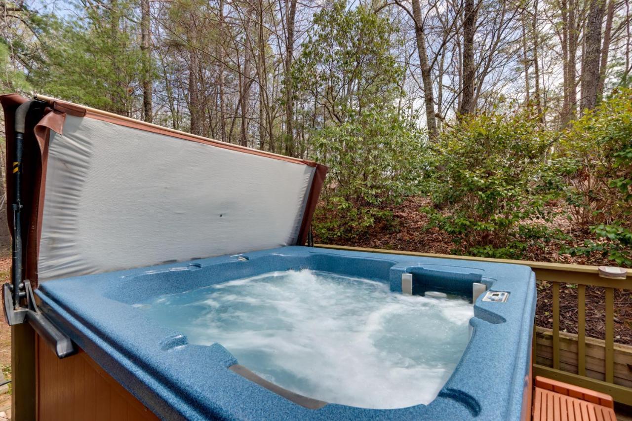 Blue Ridge Cozy Cabin In The Woods With Hot Tub! Exteriör bild
