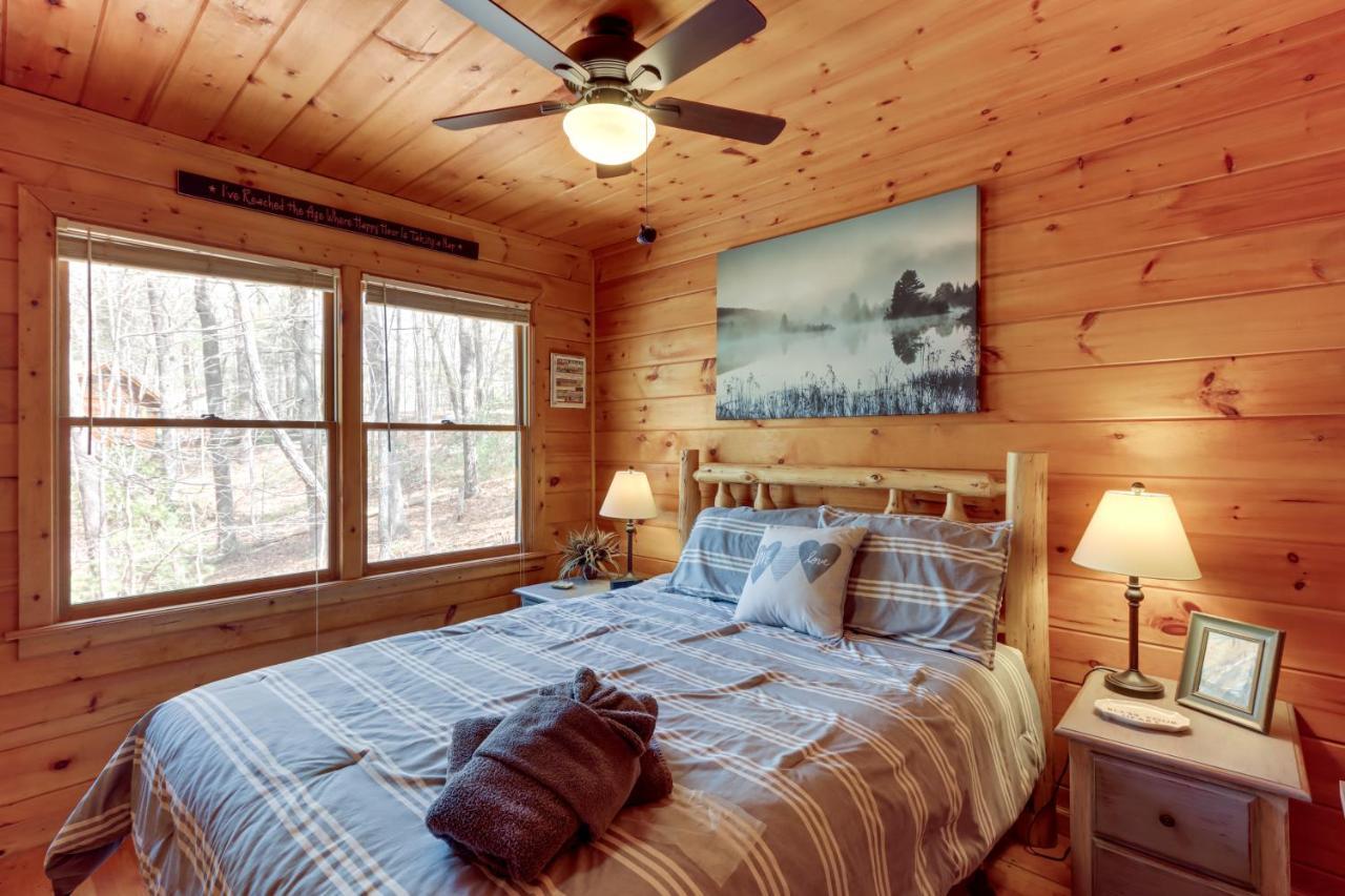 Blue Ridge Cozy Cabin In The Woods With Hot Tub! Exteriör bild